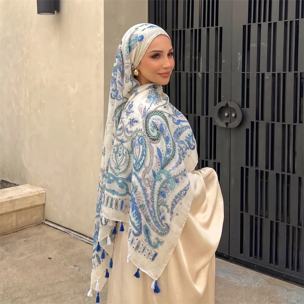 Vintage Paisley Print Tassel Hijab Scarf Women Soft Cotton Linen Shawl Wrap Lightweight Muslim Headscarf Autumn Summer Accessory